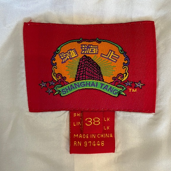 Shanghai Tang Unisex cream silk mandarin jacket.  Size 38. - Picture 2 of 11